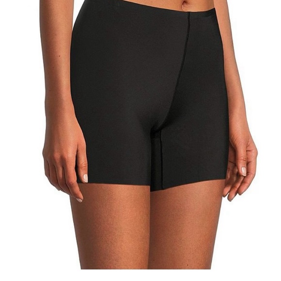 Women's Black Biker Shorts by Van Winkle & Company size M (NWT) - Picture 1 of 3